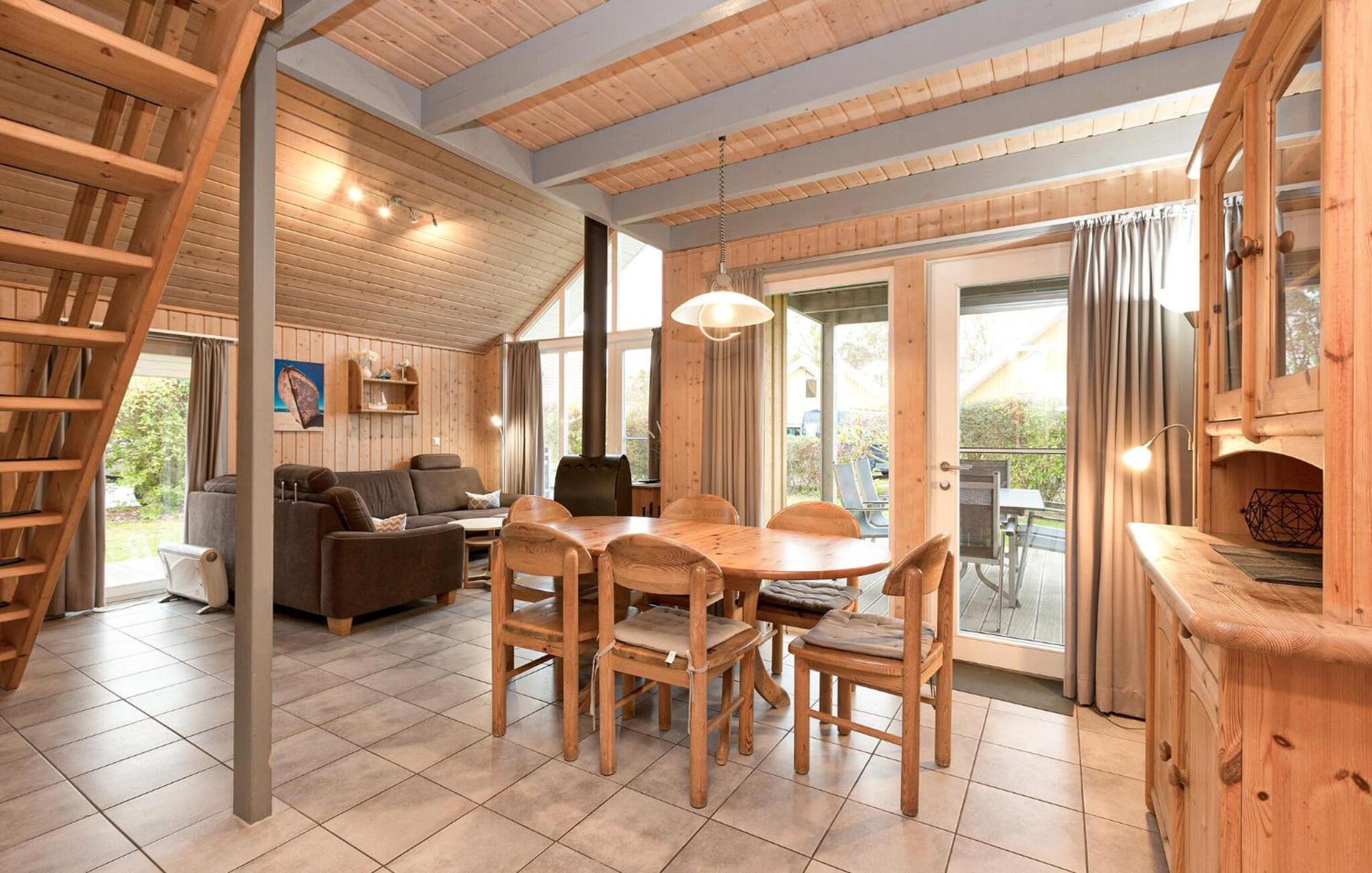 Gorgeous Home In Rechlin With Sauna Extérieur photo