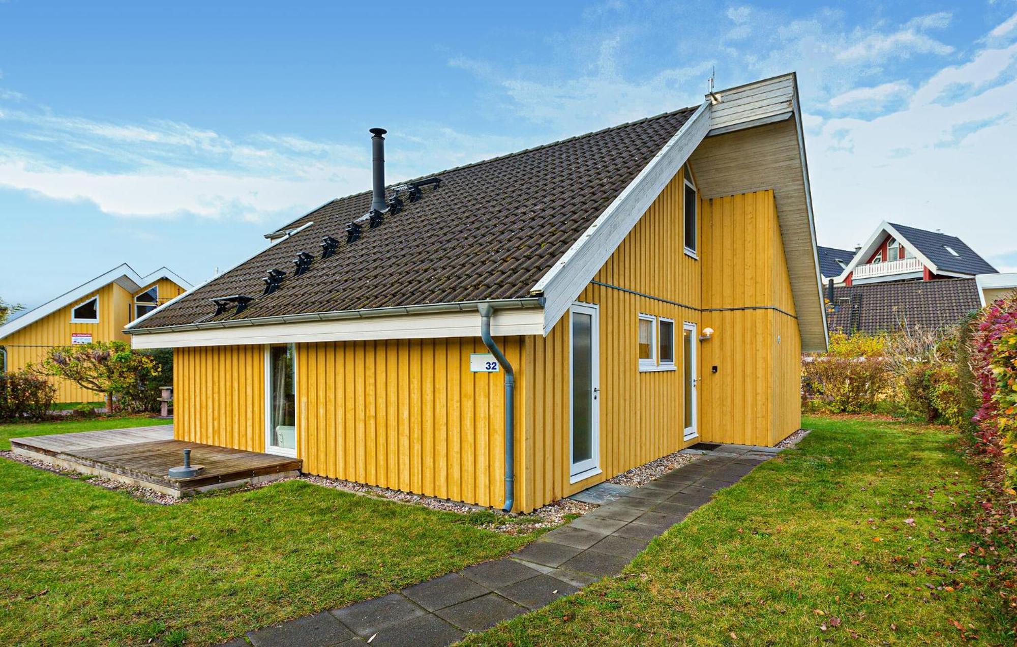 Gorgeous Home In Rechlin With Sauna Extérieur photo